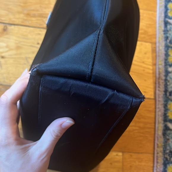 Classic Prada nylon tote bag - Picture 4 of 9